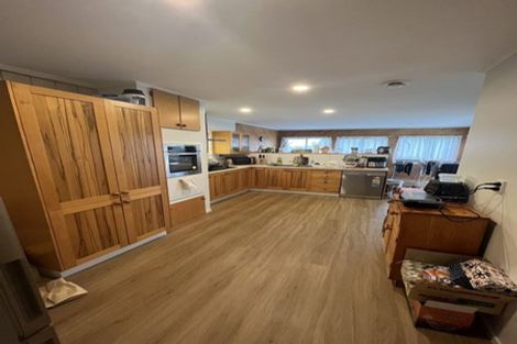 Photo of property in 248 East Coast Road, Forrest Hill, Auckland, 0620