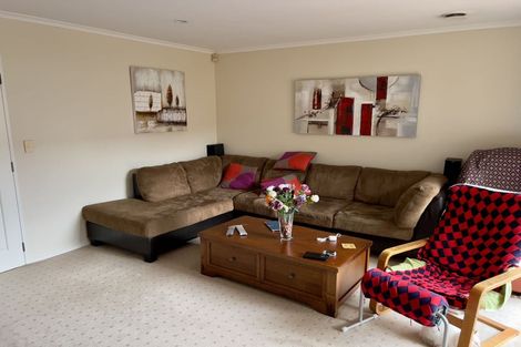 Photo of property in 1 Camerton Close, Northpark, Auckland, 2013