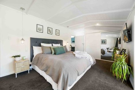 Photo of property in 1 Hall Road, Bannockburn, Cromwell, 9384