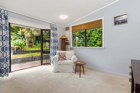 Photo of property in 2/84 West Coast Road, Glen Eden, Auckland, 0602