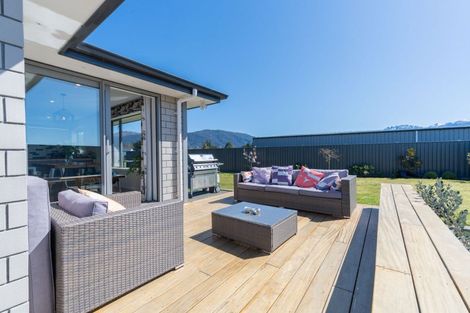 Photo of property in 11 Breaksea Street, Te Anau, 9600