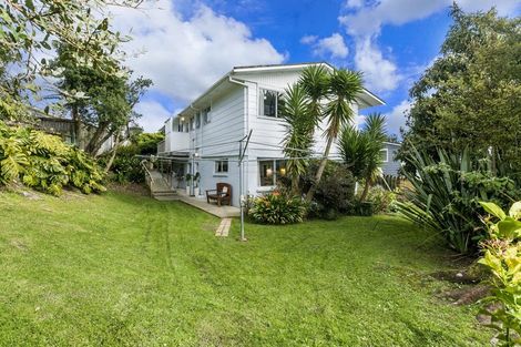Photo of property in 13 Morriggia Place, Bayview, Auckland, 0629