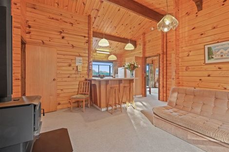 Photo of property in 16 Chalet Crescent, Hanmer Springs, 7334