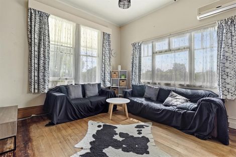 Photo of property in 5 Exeter Street, Waimate, 7924