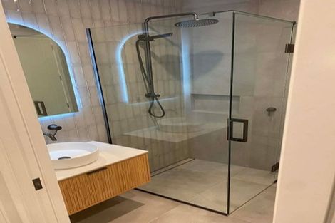 Photo of property in 10 Pari Tai Way, Houghton Bay, Wellington, 6023