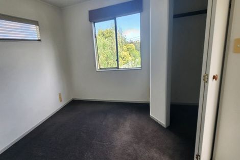 Photo of property in 1/302 Glenfield Road, Glenfield, Auckland, 0629