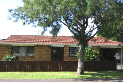 Photo of property in 1 Pinedale Place, Henderson, Auckland, 0610