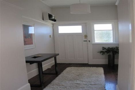 Photo of property in 17 Waikowhai Street, Ngaio, Wellington, 6035