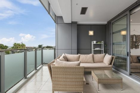 Photo of property in Maison Apartments, 108/16 Huron Street, Takapuna, Auckland, 0622