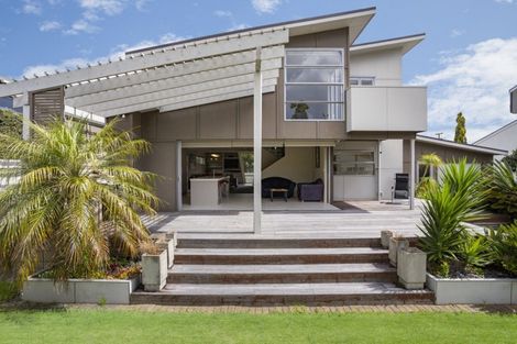 Photo of property in 404 Harbour View Road, Whangamata, 3620