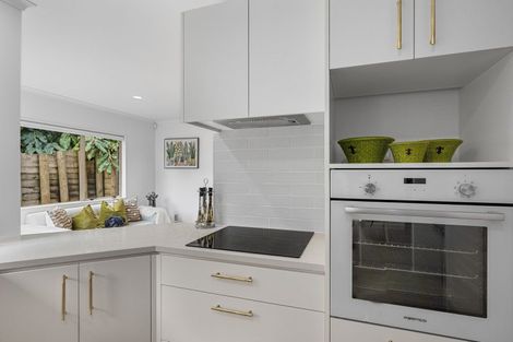 Photo of property in 110 Stapleford Crescent, Browns Bay, Auckland, 0630