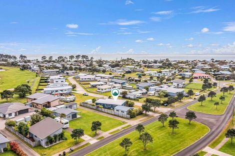 Photo of property in 337 Harbour Drive East, Matarangi, Whitianga, 3592