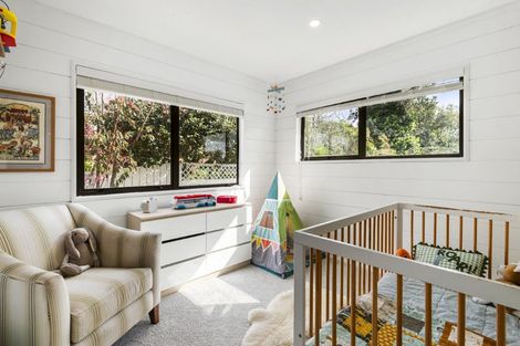 Photo of property in 2/42 Glamorgan Drive, Torbay, Auckland, 0630