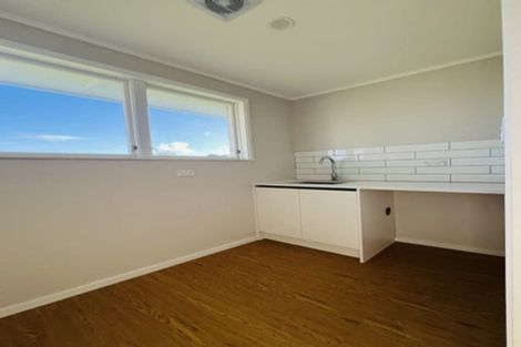 Photo of property in 54 Chelburn Crescent, Mangere East, Auckland, 2024