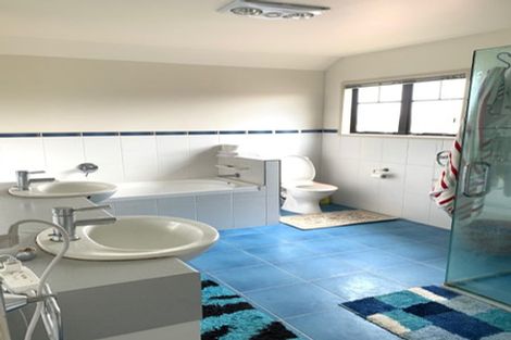 Photo of property in 28 Ockleston Landing, Hobsonville, Auckland, 0618