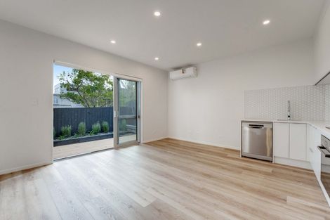Photo of property in 1/15 Sea Vista Avenue, Beach Haven, Auckland, 0626