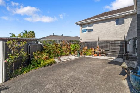 Photo of property in 21 Howe Street, Howick, Auckland, 2014