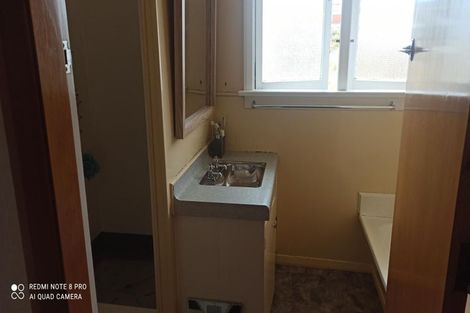 Photo of property in 16 Barnego Road, Balclutha, 9230