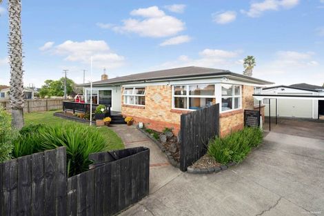 Photo of property in 2 Challinor Street, Pakuranga, Auckland, 2010
