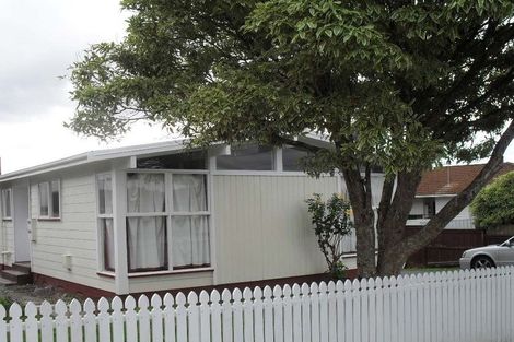Photo of property in 49 Othello Drive, Clover Park, Auckland, 2023