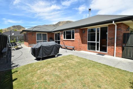 Photo of property in 19 Benmore Place, Omarama, 9412