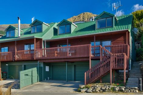 Photo of property in 28a Sainsbury Road, Fernhill, Queenstown, 9300