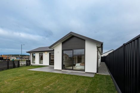 Photo of property in 35 Mcgarry Drive, Kaiapoi, 7630