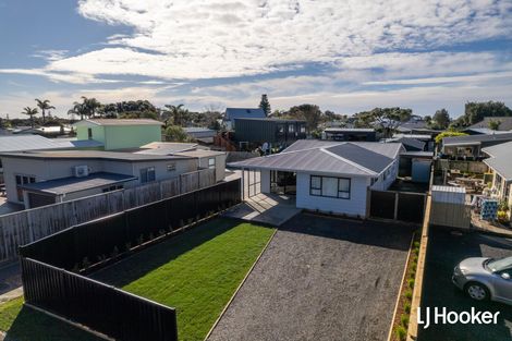 Photo of property in 11 Tatai Road, Bowentown, Waihi Beach, 3177