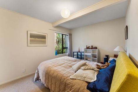 Photo of property in 109 Allington Road, Karori, Wellington, 6012