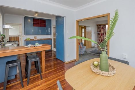 Photo of property in 19 Carlisle Street, Levin, 5510