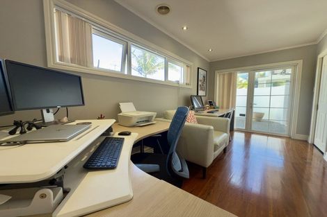 Photo of property in 84 Parr Terrace, Castor Bay, Auckland, 0620