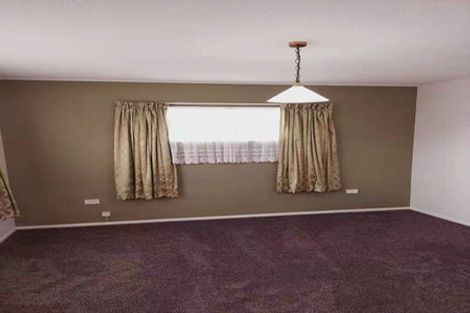Photo of property in 3 Bayswater Place, Newlands, Wellington, 6037
