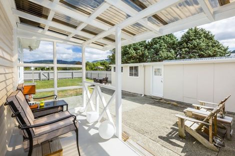 Photo of property in 54 Fraser Crescent, Elderslea, Upper Hutt, 5018