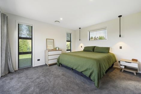 Photo of property in 23 Kingfisher Crescent, Albert Town, Wanaka, 9305