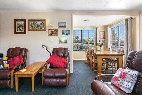 Photo of property in 66 Richmond Avenue, Richmond Heights, Taupo, 3330