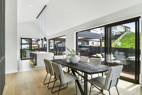 Photo of property in 44 Waitai Close, Long Bay, 0630