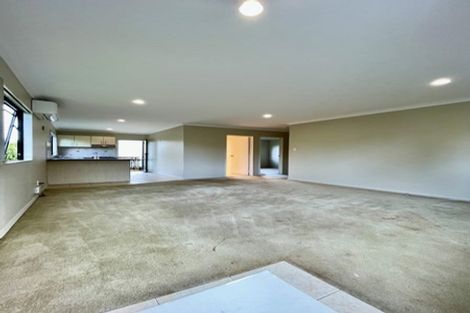 Photo of property in 30 Killybegs Drive, Pinehill, Auckland, 0632