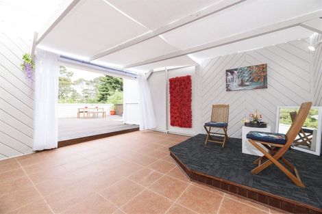 Photo of property in 44 Taupo Street, Green Bay, Auckland, 0604