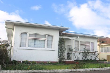Photo of property in 67 Shamrock Street, Takaro, Palmerston North, 4412