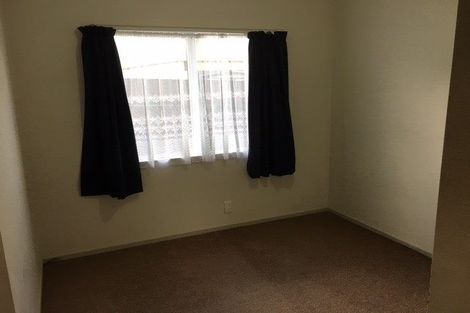 Photo of property in 5 Meadowvale Rise, Titirangi, Auckland, 0604