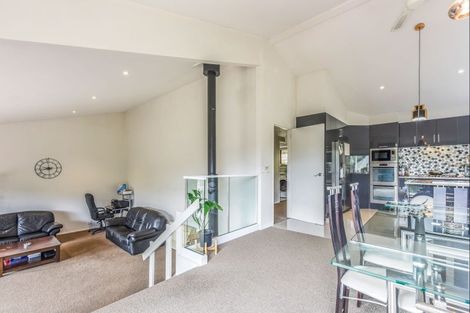 Photo of property in 25a Milton Terrace, Picton, 7220