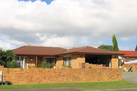 Photo of property in 186 Prince Regent Drive, Farm Cove, Auckland, 2012