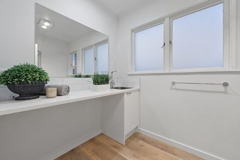 Photo of property in 6 Heath Street, St Andrews, Hamilton, 3200