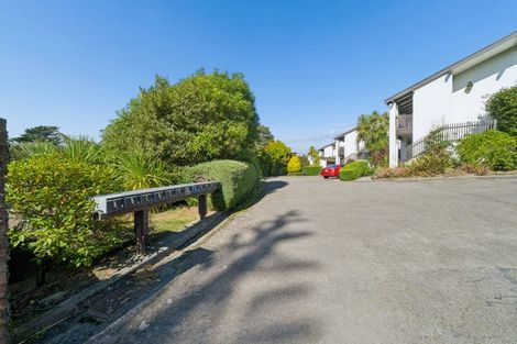 Photo of property in 141h Churton Drive, Churton Park, Wellington, 6037