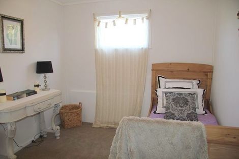 Photo of property in 2 Ferndown Close, Brookfield, Tauranga, 3110