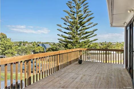 Photo of property in 2 Allender Drive, Torbay, Auckland, 0630