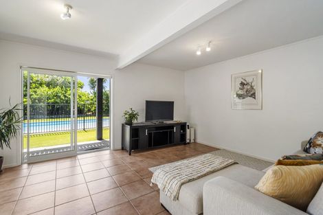Photo of property in 22 Summit Drive, Torbay, Auckland, 0630