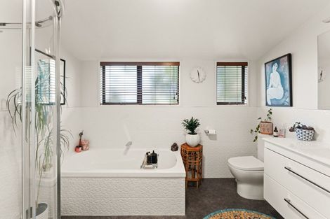 Photo of property in 75 Glenross Street, Glenross, Dunedin, 9011