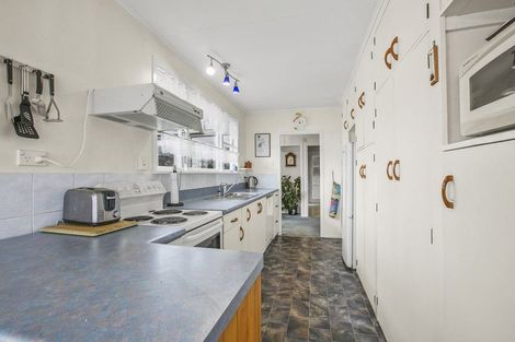 Photo of property in 32 Budleigh Street, Frankleigh Park, New Plymouth, 4310