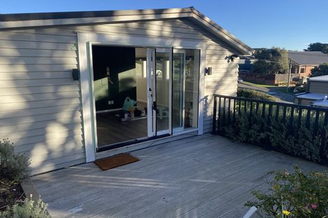 Photo of property in 175 Melbourne Road, Island Bay, Wellington, 6023